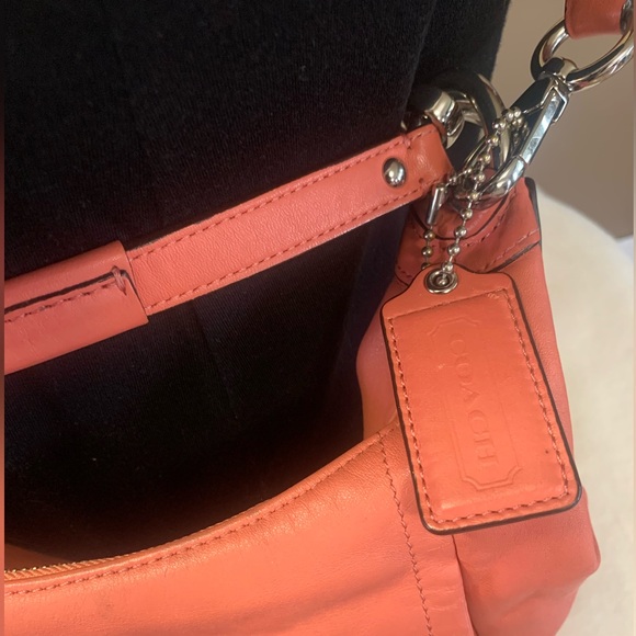 Coach Vintage Coral Crossbody purse - Picture 1 of 12